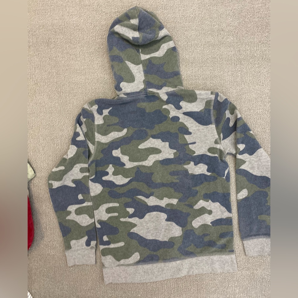 Eddie Bauer Kids Large Camo Hoodie- Outdoor Casual Camping Hiking Athletic - Picture 2 of 6